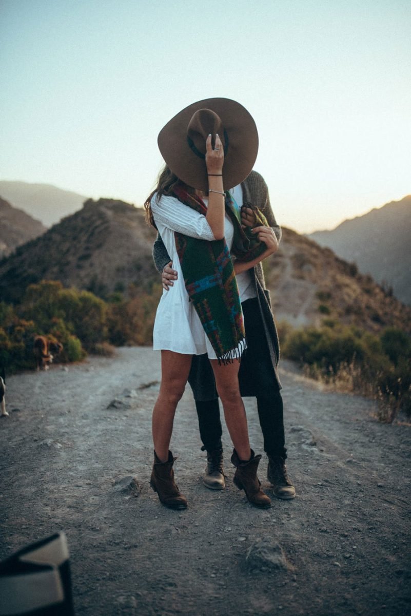 cuanto cuesta una sesión de fotos para parejas al aire libre