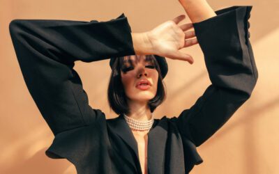 ¿Cuánto gana una modelo en Chile? Guía realista por tipo de trabajo