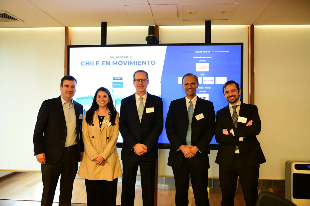 1. Participantes de GRI Institute al cierre del encuentro Chile en Movimiento
